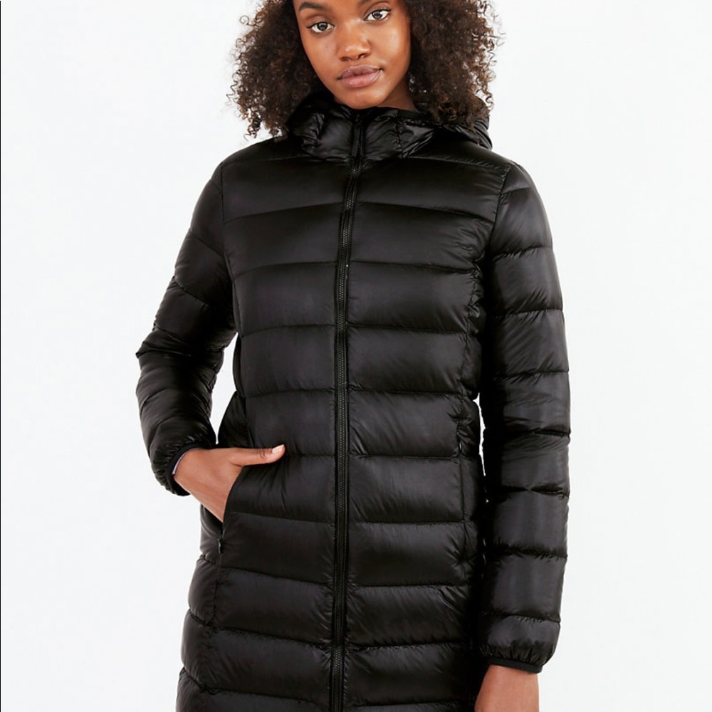 🖤Like New! Aritzia - TNA ‘The Little Puff’, long!